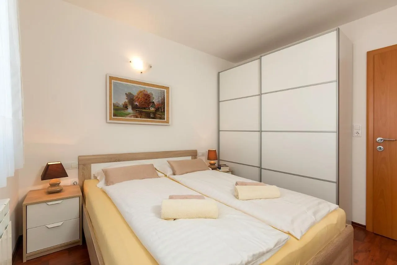 Apartments Palma Pula